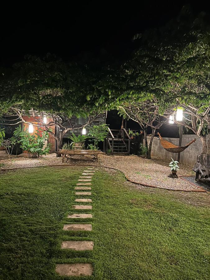 The Legend Homestay. Mae Ai Екстериор снимка