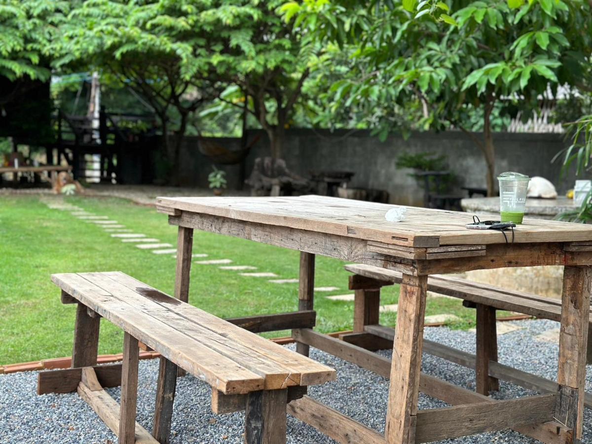 The Legend Homestay. Mae Ai Екстериор снимка