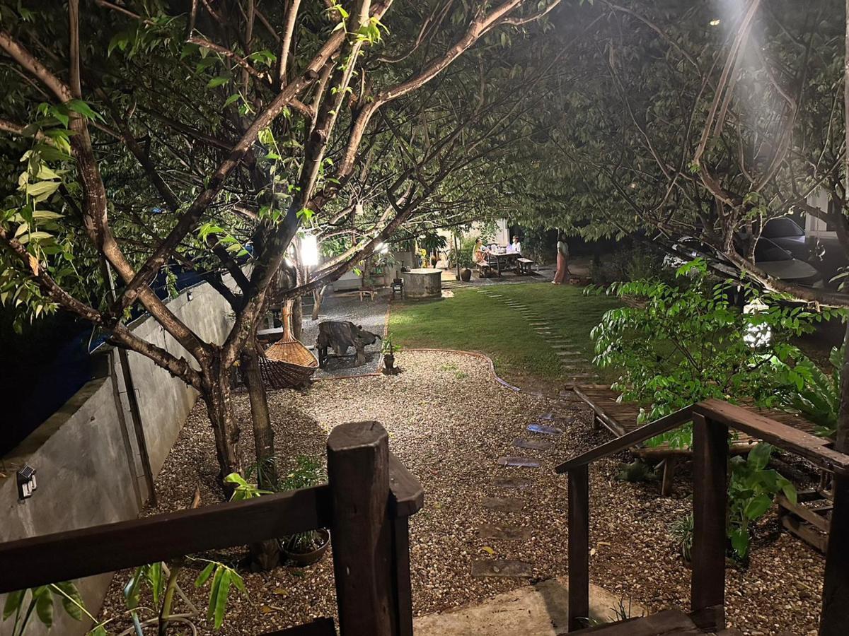 The Legend Homestay. Mae Ai Екстериор снимка