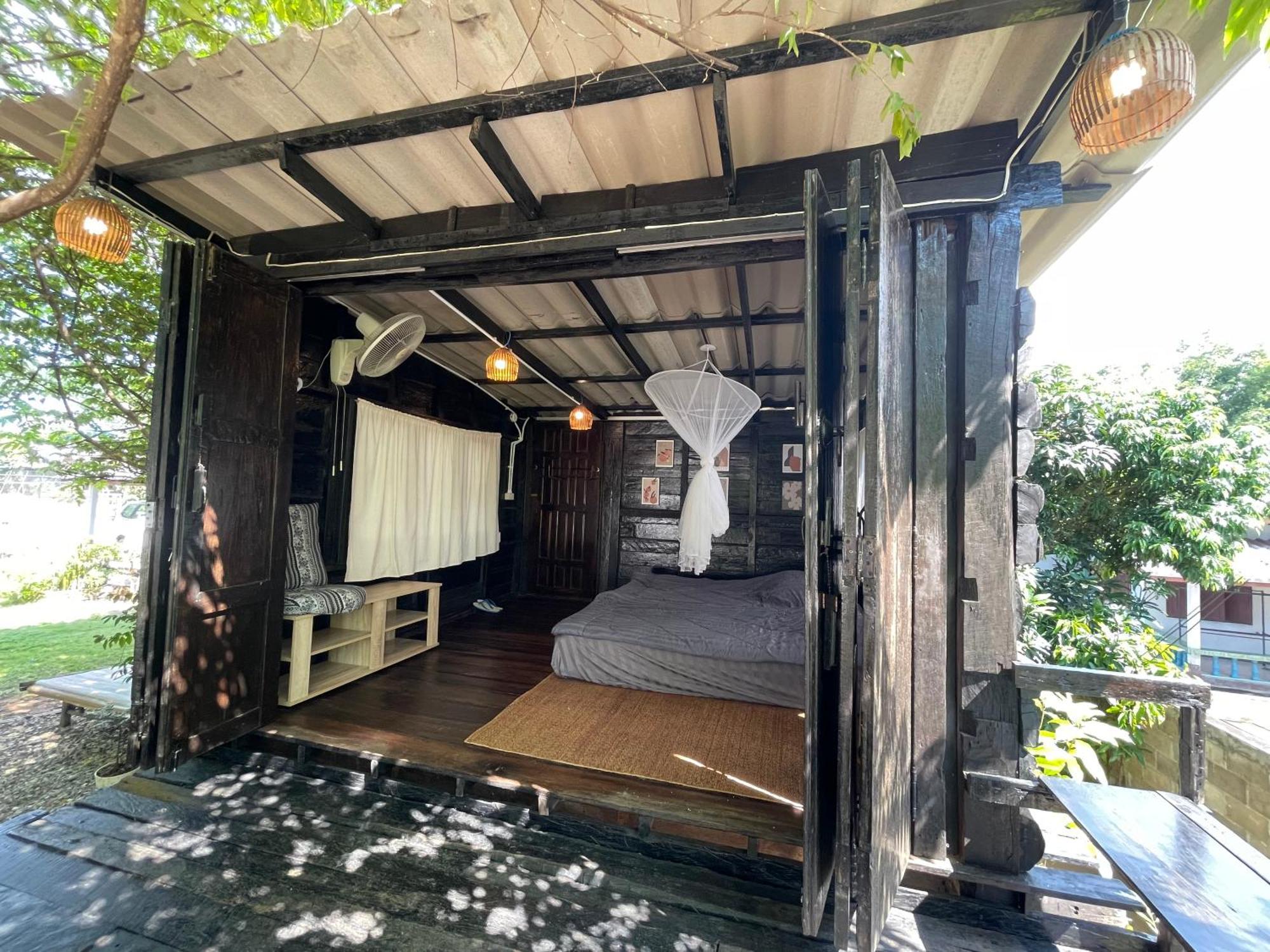 The Legend Homestay. Mae Ai Екстериор снимка