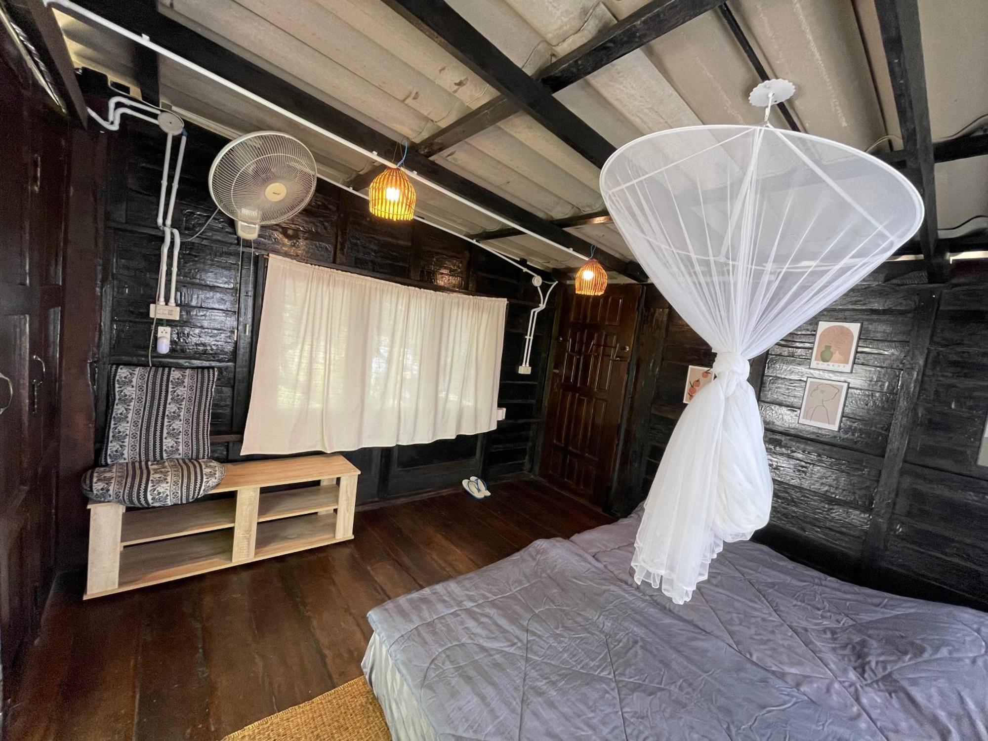 The Legend Homestay. Mae Ai Екстериор снимка